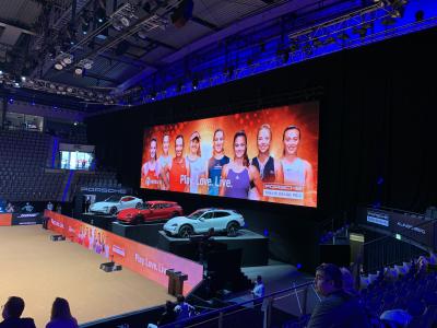 Fahrt zum Porsche Tennis Grand Prix